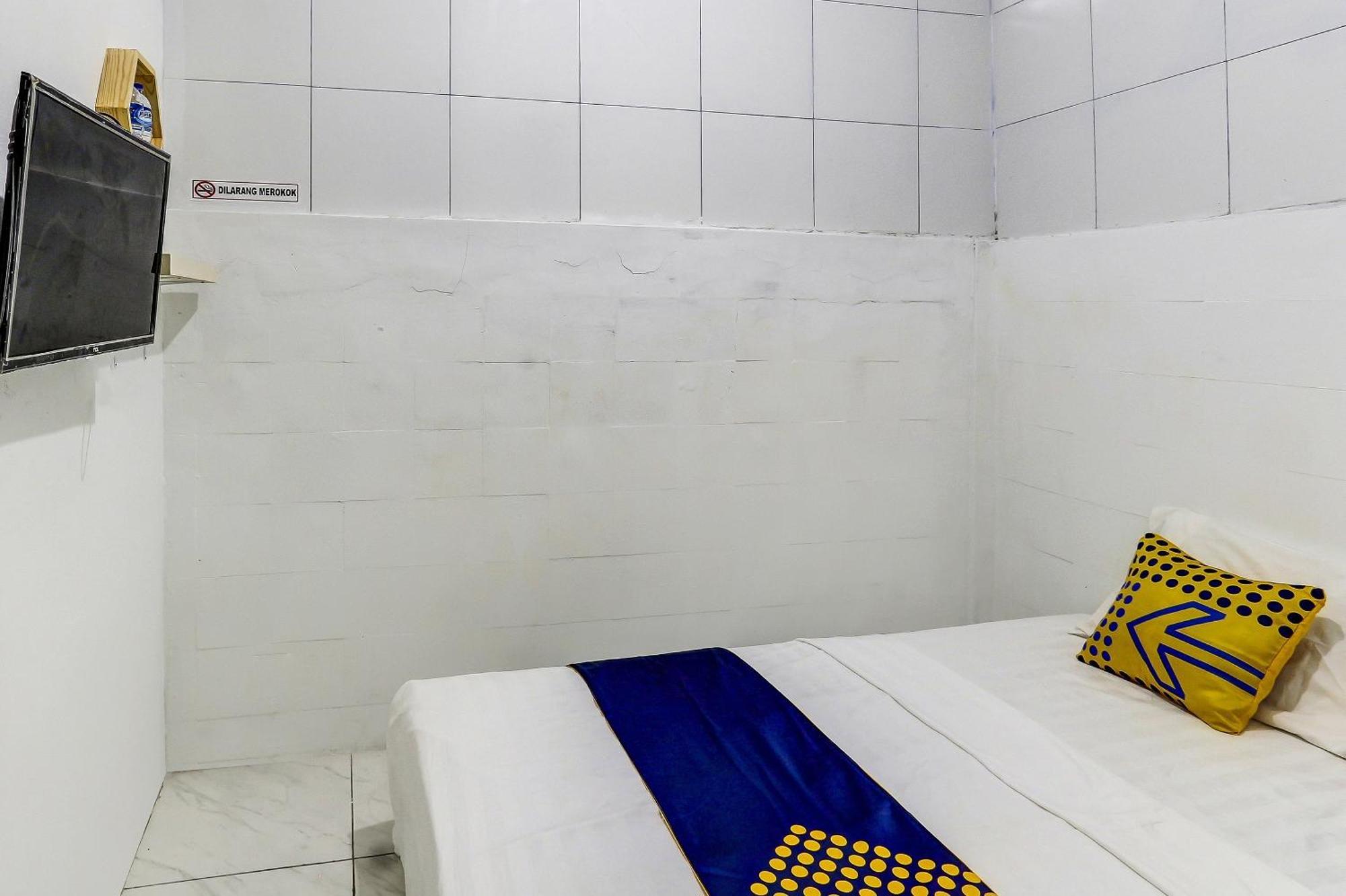 Spot On 90780 Gang Tengah Homestay Syariah Semarang Exterior photo