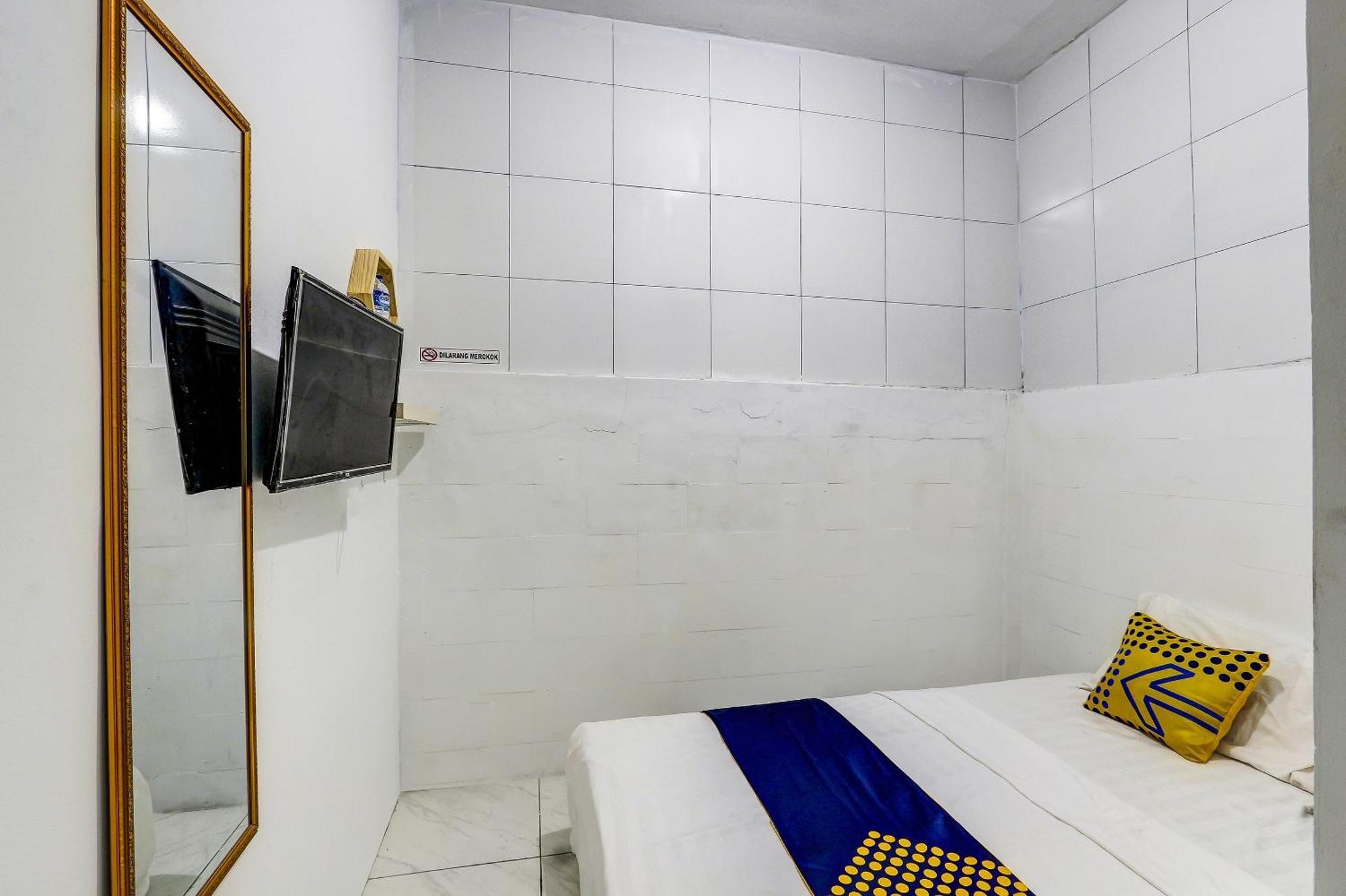 Spot On 90780 Gang Tengah Homestay Syariah Semarang Exterior photo