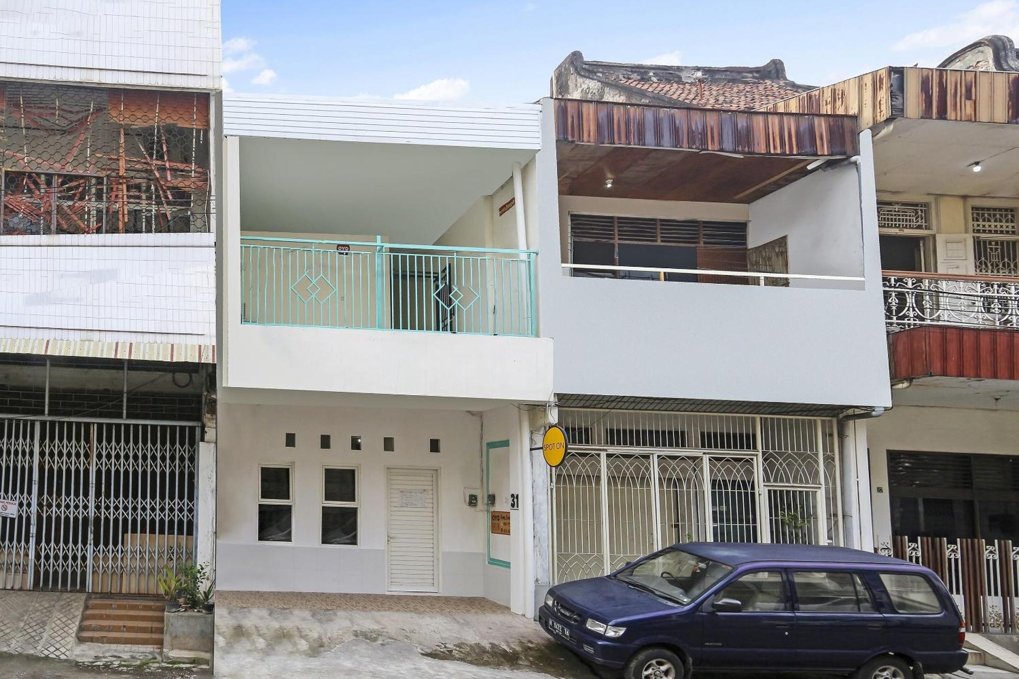 Spot On 90780 Gang Tengah Homestay Syariah Semarang Exterior photo