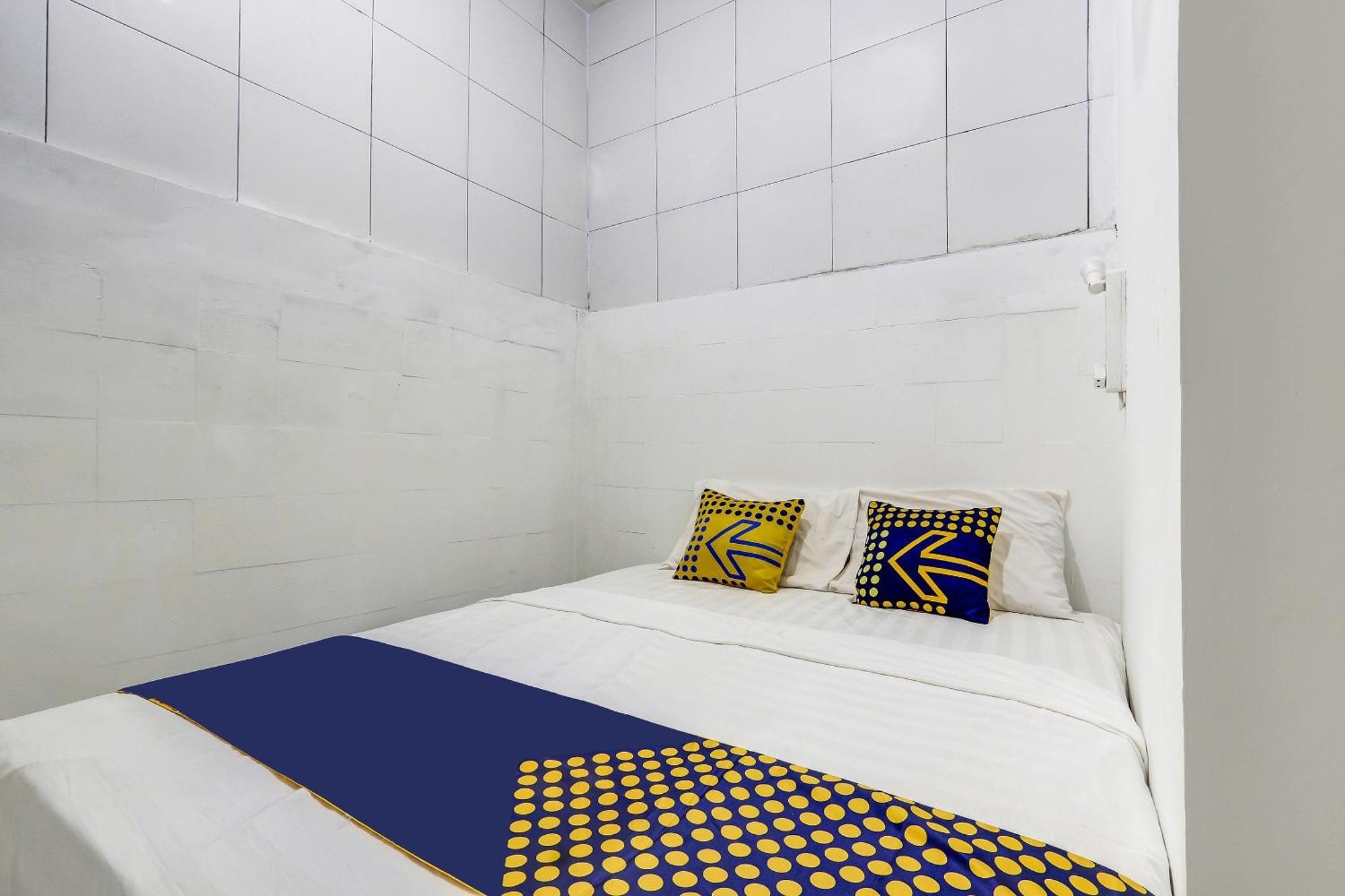 Spot On 90780 Gang Tengah Homestay Syariah Semarang Exterior photo